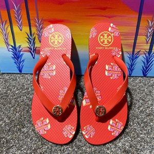 Tory Burch flip flops.. never worn